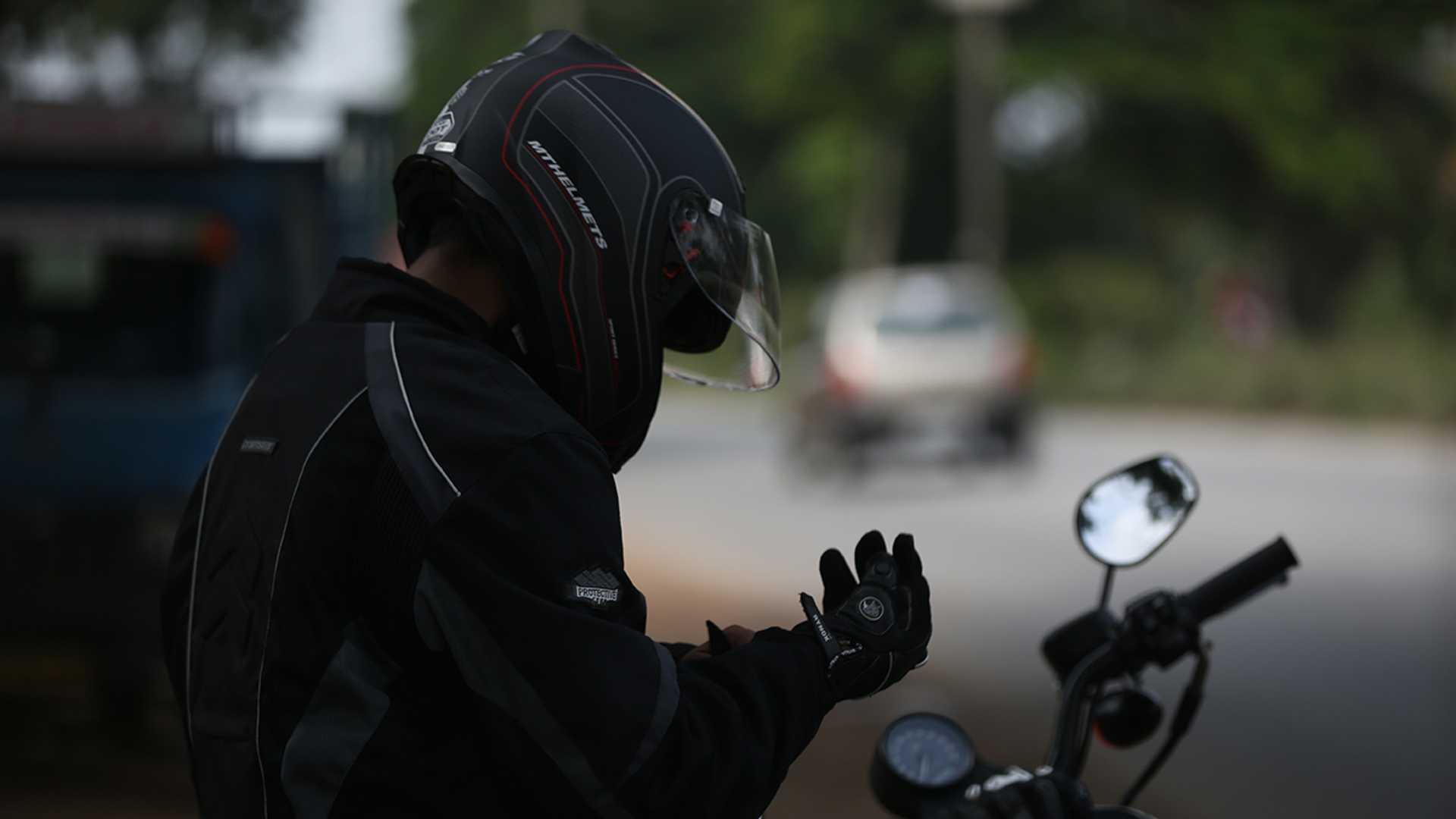 helmet-motorcycles-cameras